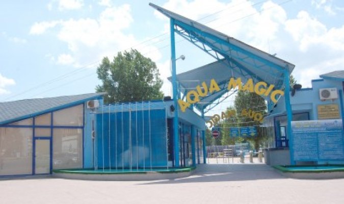 Spulberaţi de pe trotuar, la Aqua Magic